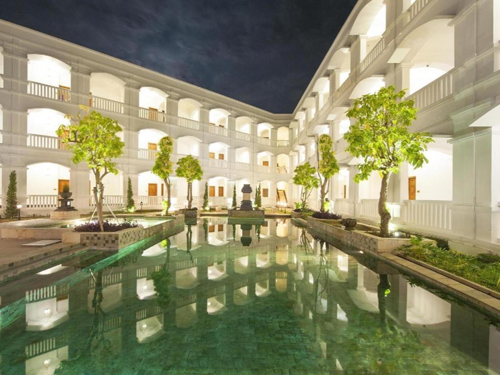 Ammi Cepu Hotel Exterior foto